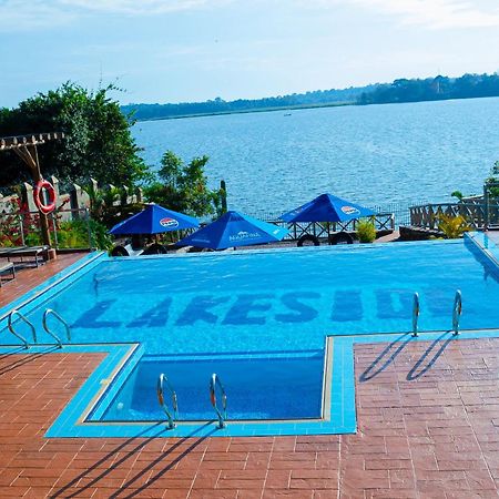 The Lakeside Entebbe Luaran gambar